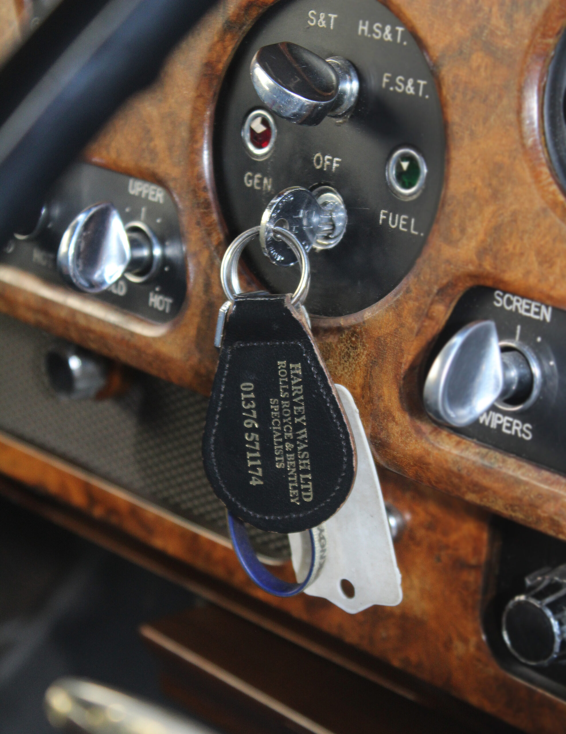 Harvey Wash Ltd keyring in bentley s2 ignition