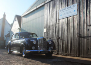 bentley-s-series-specialist-colchester-1 Bentley S2 in dark blue, outside the Harvey Wash ltd workshop