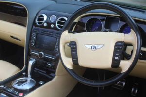 Bentley GTC steering wheel and centre console in black
