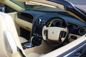 magnolia leather interior of Bentley GTC